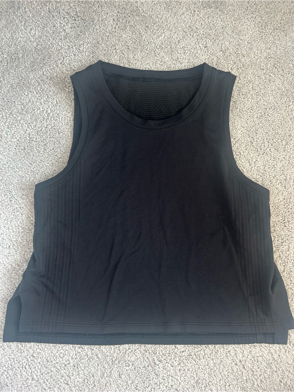 Lululemon Black Train to Be Cropped Tank size 6 - Picture 3 of 8